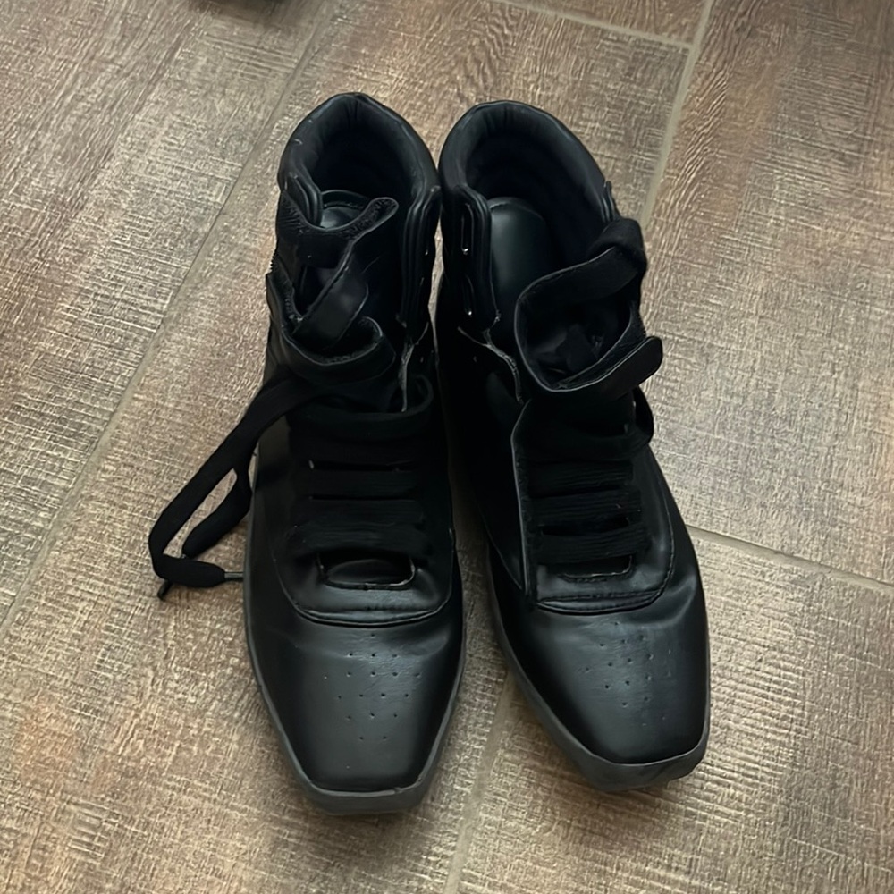JC Play Shoes Size 5